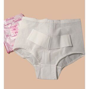 Ladies Tummy Tucker Vintage Briefs Dream Products Inc Style 8900G Size 2X White
